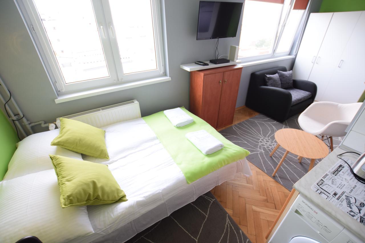 Elegant Apartment Chmielna Promenade Varsovia Exterior foto